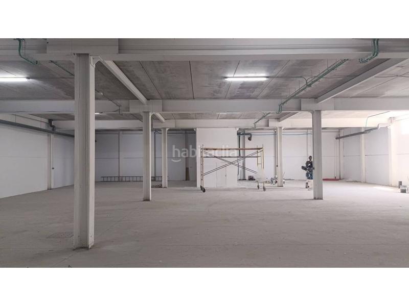 Foto 0f557036-669f-4ed5-b911-dad140c0f2f2. Bâtiment à usage industriel dans Las Castañeras - Bulevar Arroyomolinos