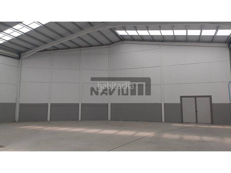 Foto c54f0e68-a816-4421-be15-454f1901bee6. Bâtiment à usage industriel dans Las Castañeras - Bulevar Arroyomolinos