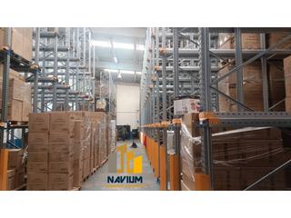 Nau industrial a Cabanillas del Campo. Navium vende nave de 1.102 m2 con muelle de carga en cabanillas