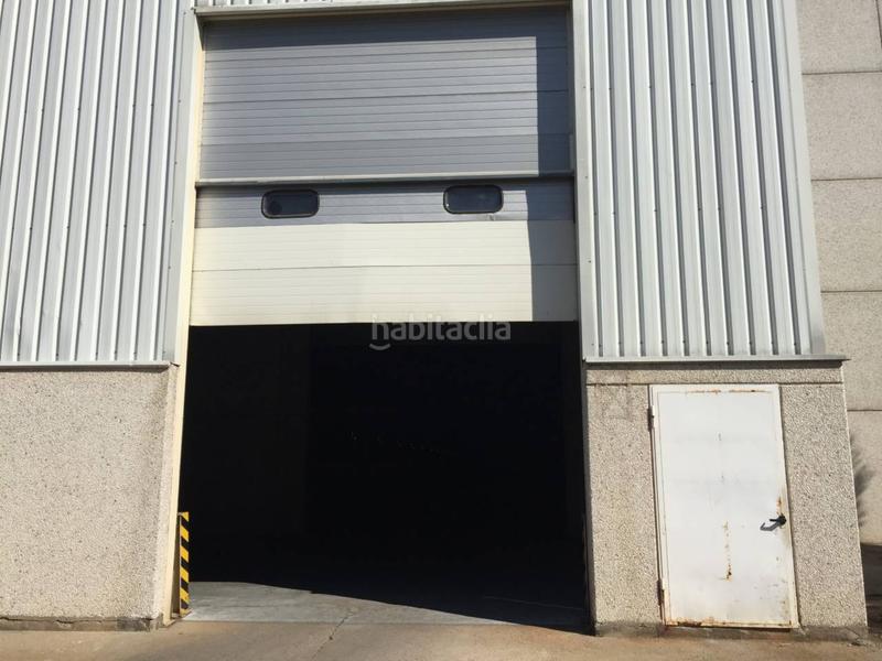 Foto ca6b47e7-8e81-487d-b513-f1c274629c4f. Location bâtiment à usage industriel dans El Olivar Alcalá de Henares