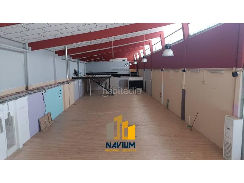 Foto fa8ed193-9b33-4669-b40c-62bd1dcc0086. Bâtiment à usage industriel avec chauffage dans Ajalvir