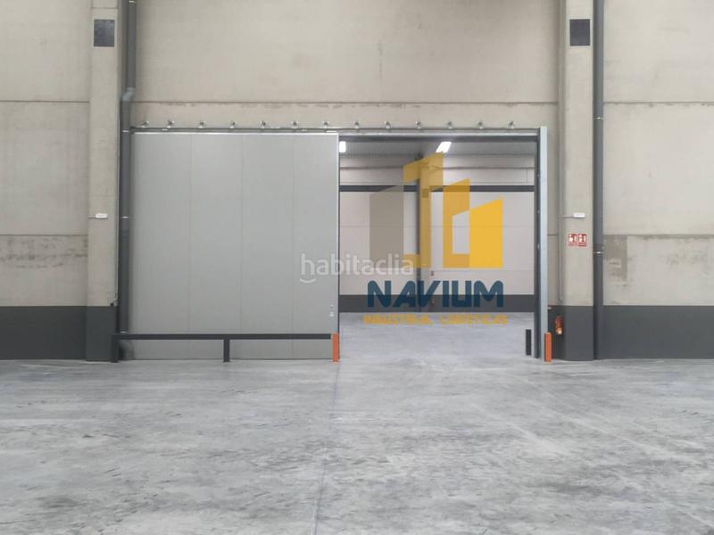 Foto 6b2d0613-a0e8-4a43-8986-22cc81c01052. Lloguer nau industrial a Zona Industrial Pinto