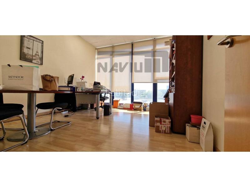 Foto c899c6ff-26b5-44d6-93d0-70e7168fdb43. Industrial building in La Garena Alcalá de Henares