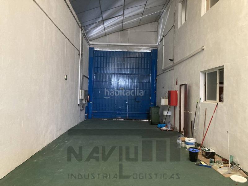 Foto d1d07db6-d274-4204-b7a0-e038e6f4ed5e. Affitto capannone industriale in Sudeste Industrial Fuenlabrada