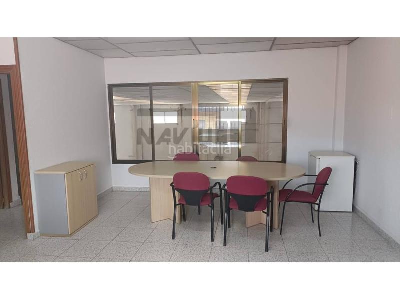 Foto abeef856-1730-47dc-ae59-7d97fa2391b9. Lloguer nau industrial a Torres de la Alameda