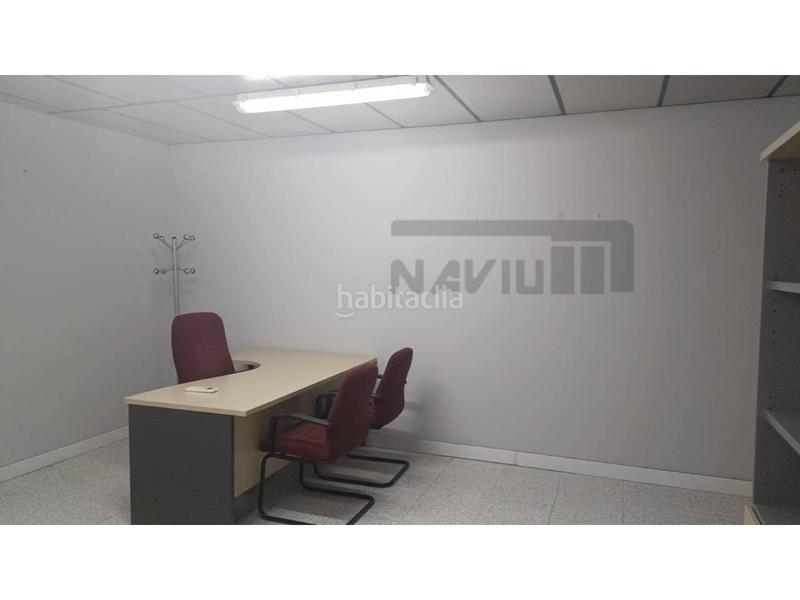 Foto b9bb71ed-4ae5-4e3b-9dac-7363cee5e59e. Lloguer nau industrial a Torres de la Alameda