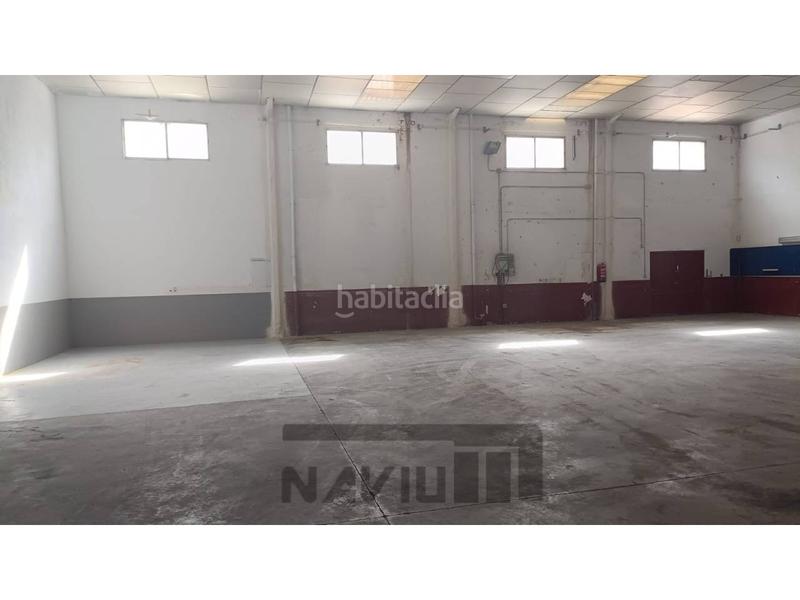 Foto d75674a8-ebc5-405e-bcb5-6fa9d9ed3b72. Miete fabrikhalle in Torres de la Alameda