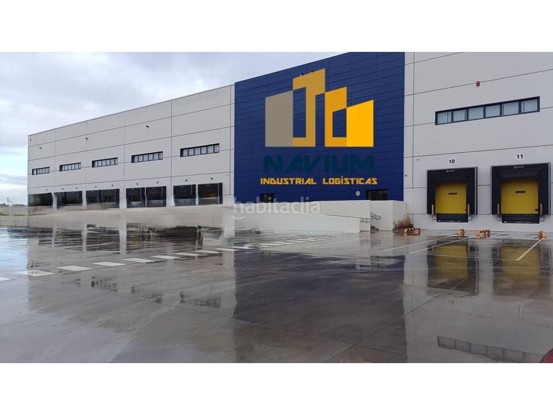 Foto 9d70ab36-ed35-4af8-b41a-5d1a4bf9c331. Alquiler nave industrial navium alquila módulo logístico módulos m1m2 de 38.937 m2 en toledo referencia sur499m1m2 en Seseña