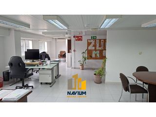 Industrial building in Zona Industrial. Navium vende nave con cámara de congelado de 480 m3 en pinto