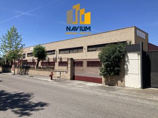 Nau industrial en La Garena. Navium vende gran nave tipo c sobre parcela de 10.200 m2