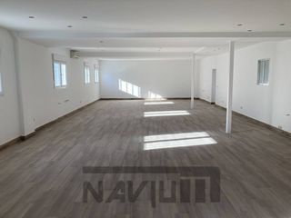 Nau industrial a Zona Industrial. Nave con gran campapatio para vehículos de más de 1500 m2, refor