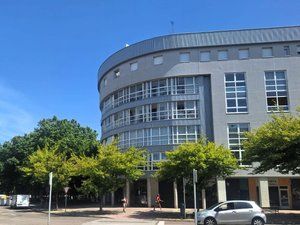 Rent Flat in Calle juan bravo 18
