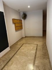 Appartement  Calle de serrablo 41. Apartamento ideal como vivienda o inversi�n en el centro de  sab