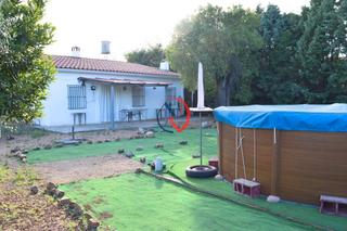 Masia a Villafranca de los Barros. Cortijo en las guaridas