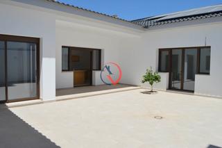 Casa en Villafranca de los Barros. Casa de obra nueva
