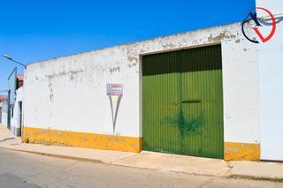 Nau industrial a Calle diputación 29. Corralon de 500m2 ideal para ocio