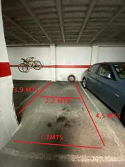 Autoparkplatz  Calle el entrego. Plaza de garaje junto a carlos marx. 
fácil maniobra. medidas 3