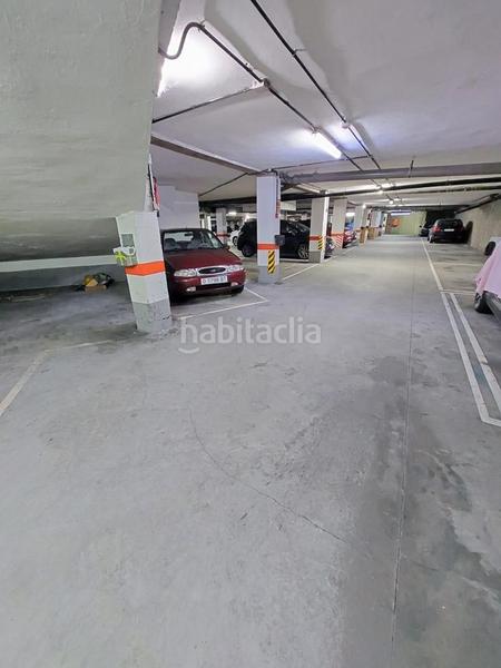 Foto 3dadc8a1-e377-4acf-8760-d563cc82ad94. Parking coche plaza de garaje amplia de 6,80m de largo donde 4.45m tiene más de 2 metros de altura y 2,35m va en descenso hasta el 1,5m de altur en Gijón