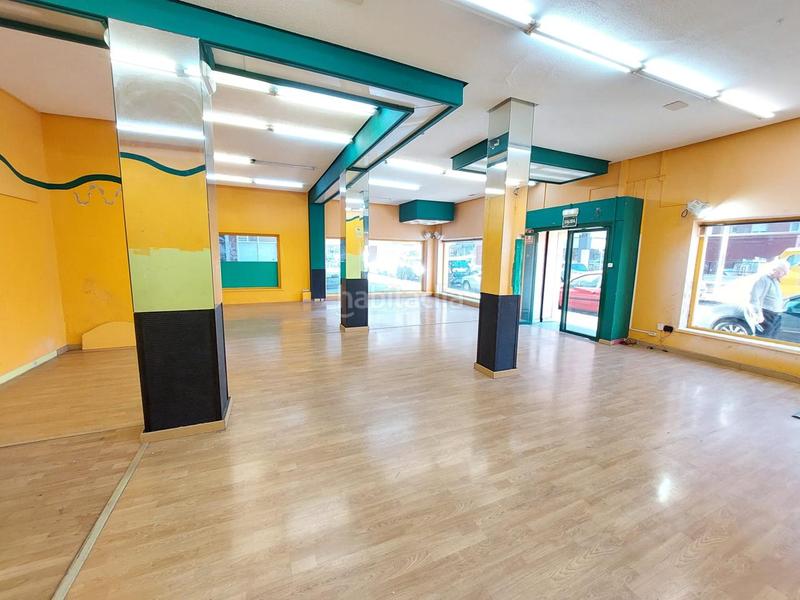 Foto b5caf0db-0b79-4365-945a-2ff955bae3fb. Alquiler local comercial local en nuevo en nuevo Gijón Gijón