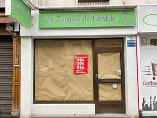 Rent Business premise in Laviada. Local en magnus blikstad