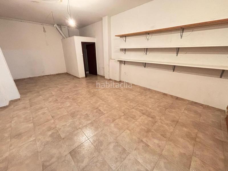 Foto a1a011cc-61ba-4bdd-b049-0f13fc6e885f. Alquiler local comercial local en calle tineo en Laviada Gijón