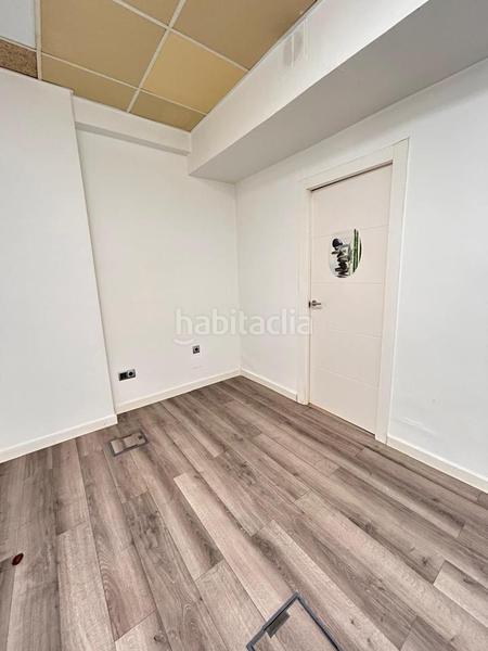 Foto 406d0c31-e78f-4962-9571-6aa85abf687b. Lloguer local comercial a Laviada Gijón