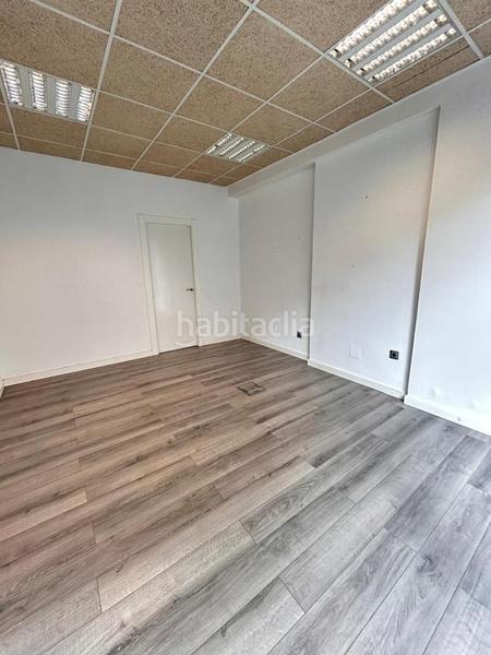 Foto c2794996-3f7f-4009-85c2-1fa9513fd599. Lloguer local comercial a Laviada Gijón