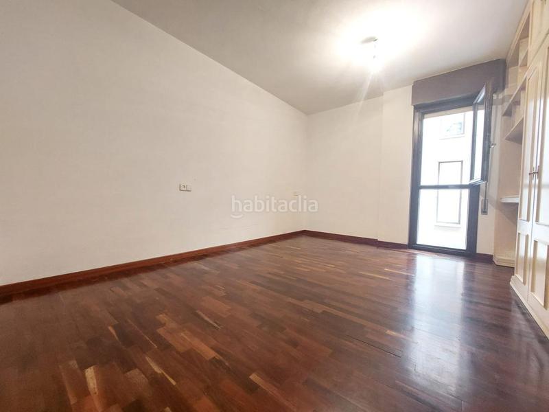 Foto c059ad9a-d1ff-4b33-b9fb-67efd3a4a316. Piso en nuevo Gijón Gijón