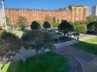 Location Appartement à El Polígono. Piso en avenida de portugal