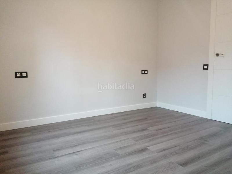 Foto e53883df-1d6b-4670-a892-b06dd23d7117. Alquiler piso  en calle jesús en Ceares Gijón