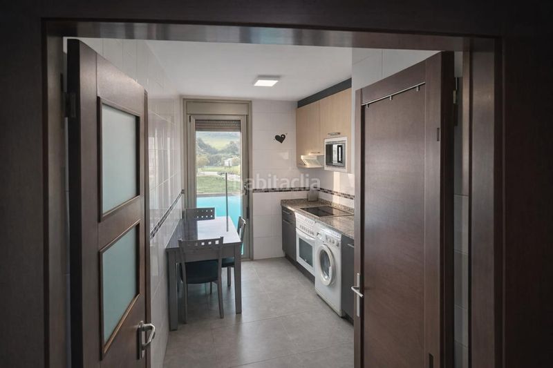 Foto b6c0f17d-ae65-41fe-a75b-16836a5b3903. Pis amb calefacció aparcament a Jove Gijón