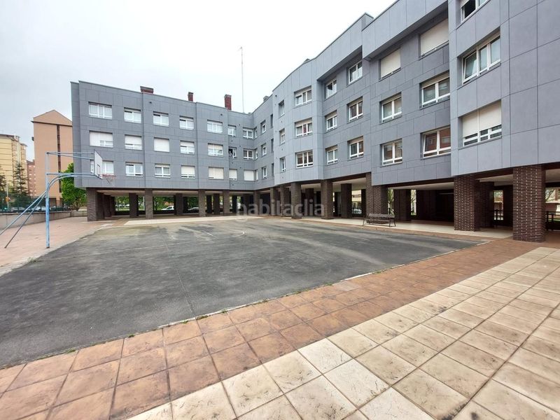 Foto 22fca8ae-0bf6-4df3-bb28-5cabbe98d239. Pis amb calefacció aparcament a Perchera Gijón