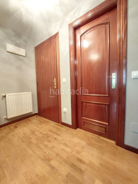 Foto ac28d51e-1553-4c4e-b261-9c87dfa2c20b. Pis amb calefacció aparcament a Perchera Gijón