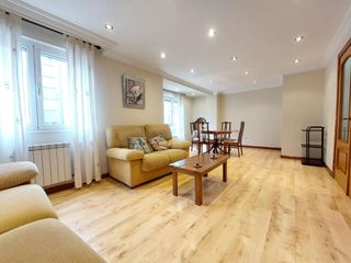 Lloguer Pis a El Polígono. Precioso piso de 2 habitaciones en calle el entrego