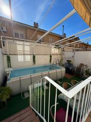 Casa adossada a Avenida Elvas. Chalet en urbanización guadiana