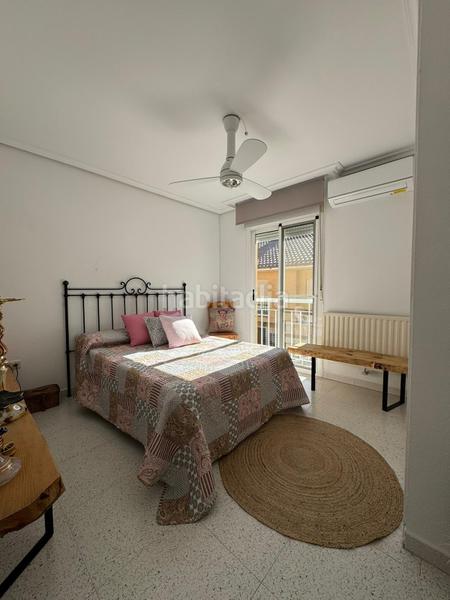 Foto f25e0b3b-7290-44b0-a9ed-2ef12f2cdd1c. Casa a schiera con riscaldamento parcheggio piscina in Badajoz