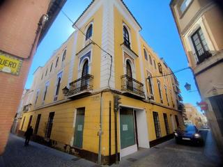 Pis a Casco Antiguo. Activo bancario. vivienda señorial en pleno centro de badajoz.