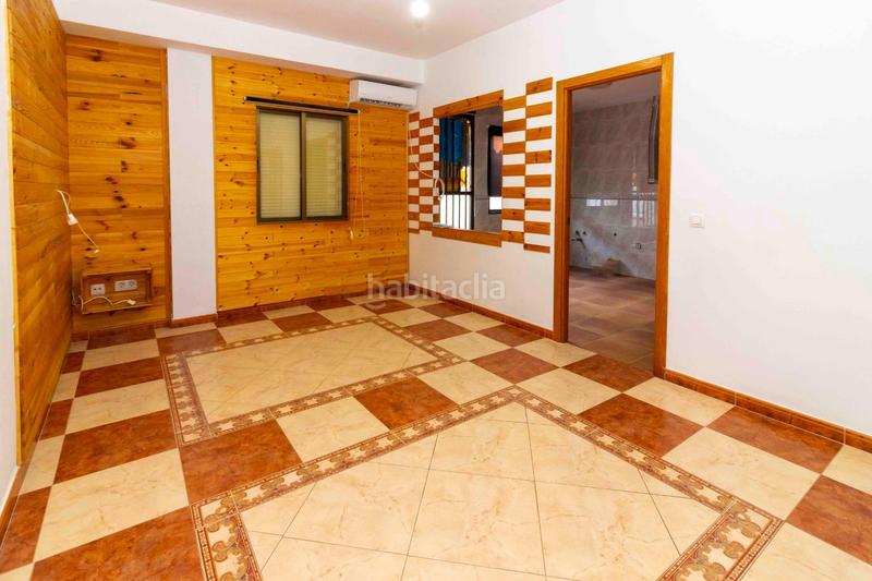 Foto 4b491865-a4f8-4e75-a808-a2870f9b8b54. Casa amb aparcament a Maria Auxiliadora - Barriada de Llera Badajoz