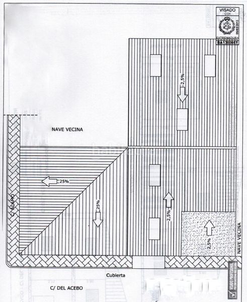 Foto 5ff2d3b1-8ed3-4fda-b81e-8b9c6d5ede6a. Nau industrial a Maria Auxiliadora - Barriada de Llera Badajoz