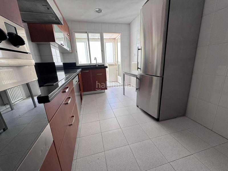 Foto 0e38eb41-85eb-4558-939d-1273db80391c. Penthouse with heating parking in Casco Antiguo Badajoz