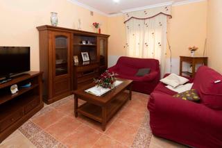 Casa en Talavera la Real. Gran casa en la avenida de talavera