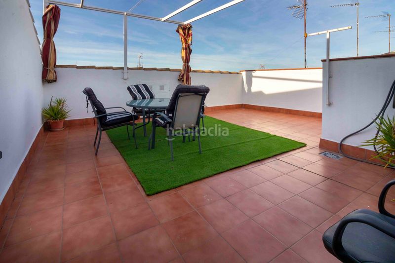 Foto 18b9aecf-ef66-436b-b582-889224ff01b8. Casa amb aparcament a Carretera de Sevilla - Los Montitos Badajoz