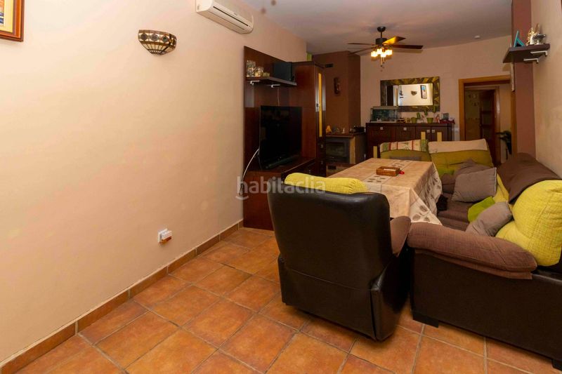 Foto 8c323e26-e061-4d6d-88c3-4f34bd8aa04c. Casa amb aparcament a Carretera de Sevilla - Los Montitos Badajoz