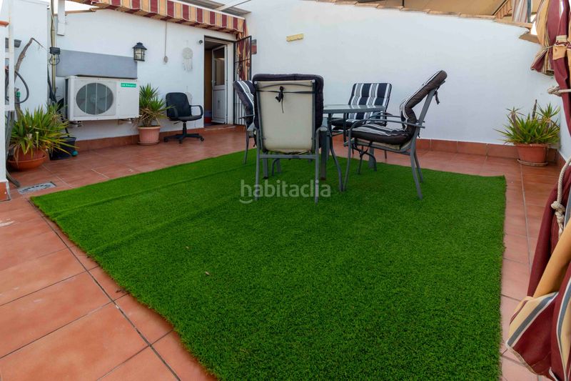 Foto cb2b9e65-ee04-4421-bdbe-45cd22d7a847. Casa amb aparcament a Carretera de Sevilla - Los Montitos Badajoz