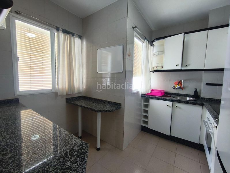 Foto 389c814b-b54a-4f09-a0d6-45e873dab2e3. Apartamento junto a estación de autobuses con garaje en Badajoz