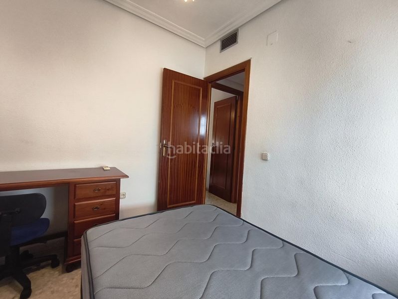 Foto fb2722c2-fc99-43db-81ca-244804e467ec. Apartamento junto a estación de autobuses con garaje en Badajoz