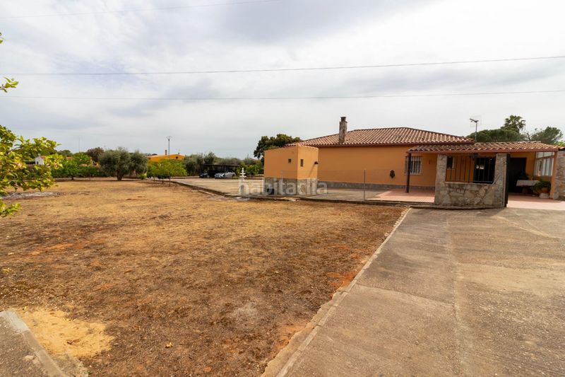 Foto 0c2c7a3a-98de-44f6-93f4-09238e7f6bf1. Casa a avenida avenida campomanes 37 a Dehesilla de Calamón - Campomanes Badajoz