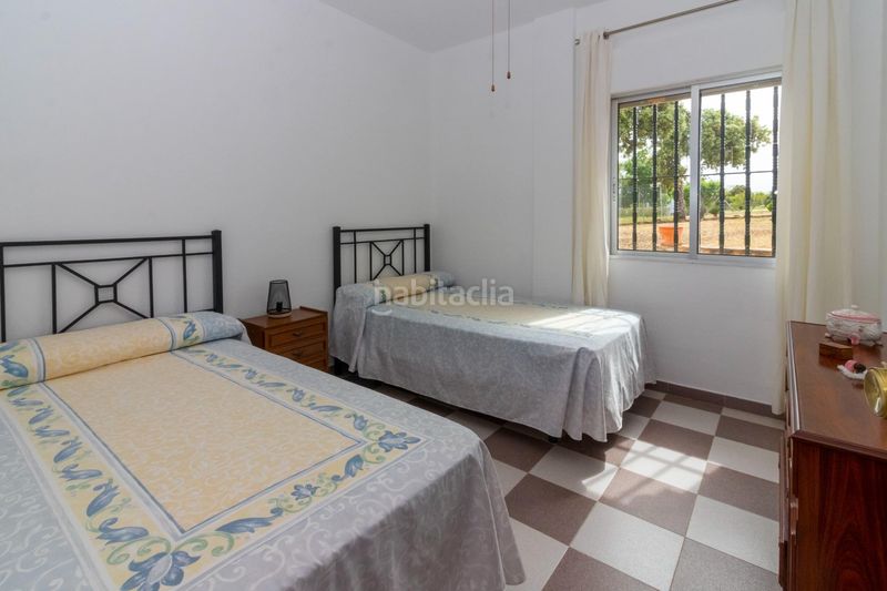 Foto 9318c67b-f4b1-4918-b4cc-b640430537f0. Casa a avenida avenida campomanes 37 a Dehesilla de Calamón - Campomanes Badajoz
