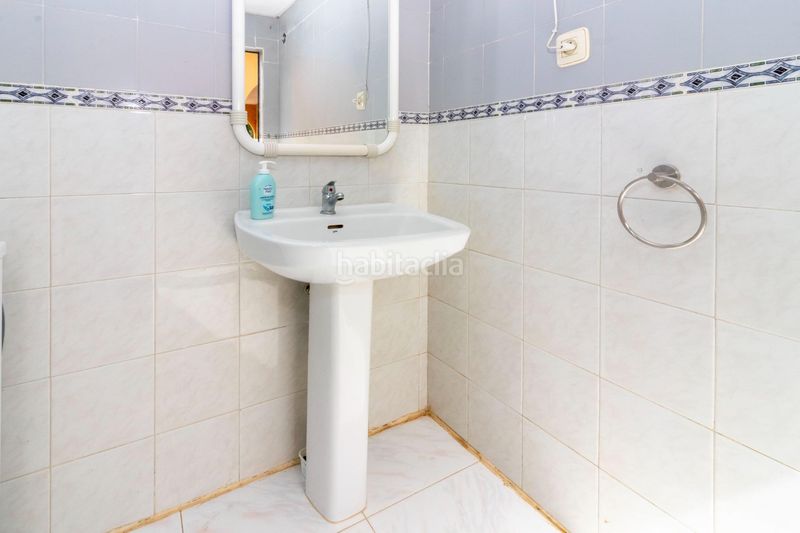 Foto cd3ffbee-1528-4a46-9742-3a7d06dac9e4. Casa a avenida avenida campomanes 37 a Dehesilla de Calamón - Campomanes Badajoz