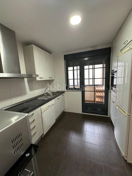 Foto 798ffcc4-6590-41c9-b8d4-c462810d3b17. Pis amb aparcament a Casco Antiguo Badajoz